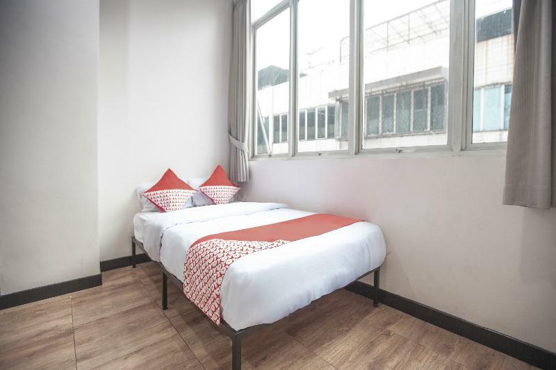 Oyo 127 W Residence ジャカルタ エクステリア 写真